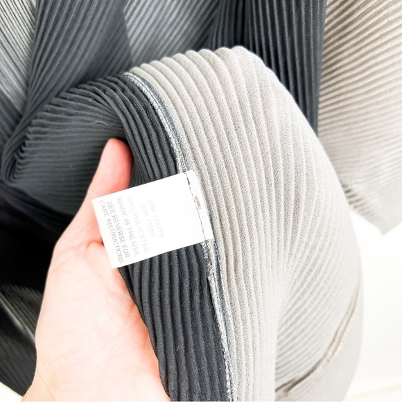 Komarov sheer black gray color block pleated plisse jacket accordion pleat M - Picture 5 of 7